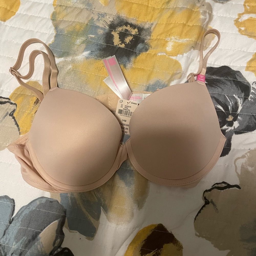 Victoria Secret Push Up Bra size 34b